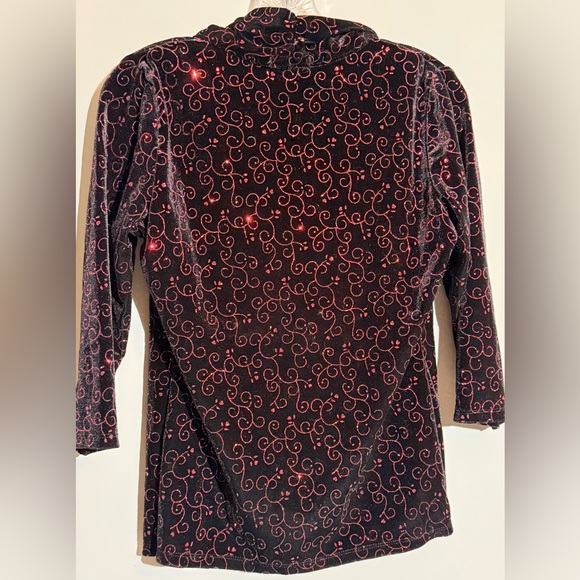 Notations Black and Red Sparkly top Size PM - Picture 15 of 16